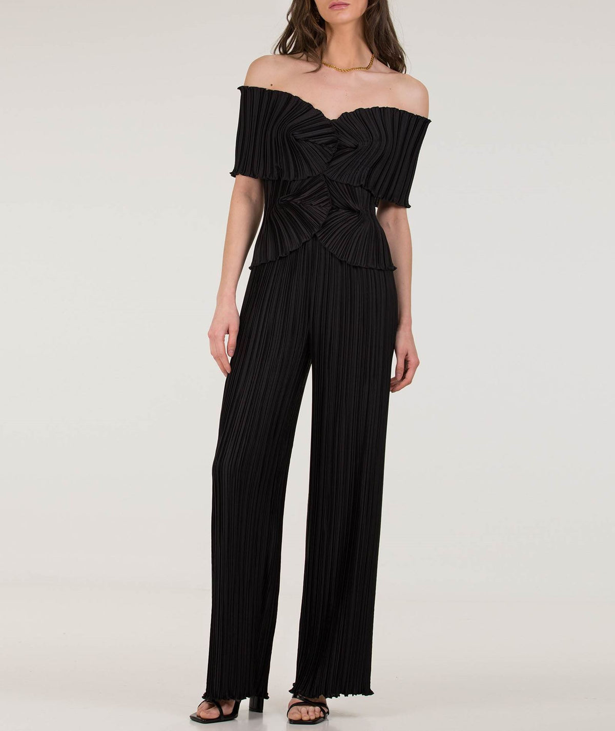 Daphne Valente | Black Iris pleated pants