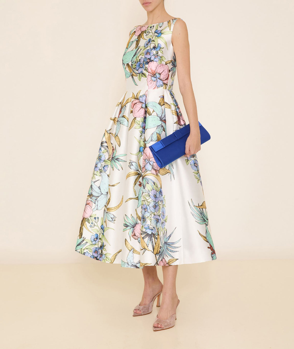 Maison Zoulias | Royal blue rasmir Grace clutch bag