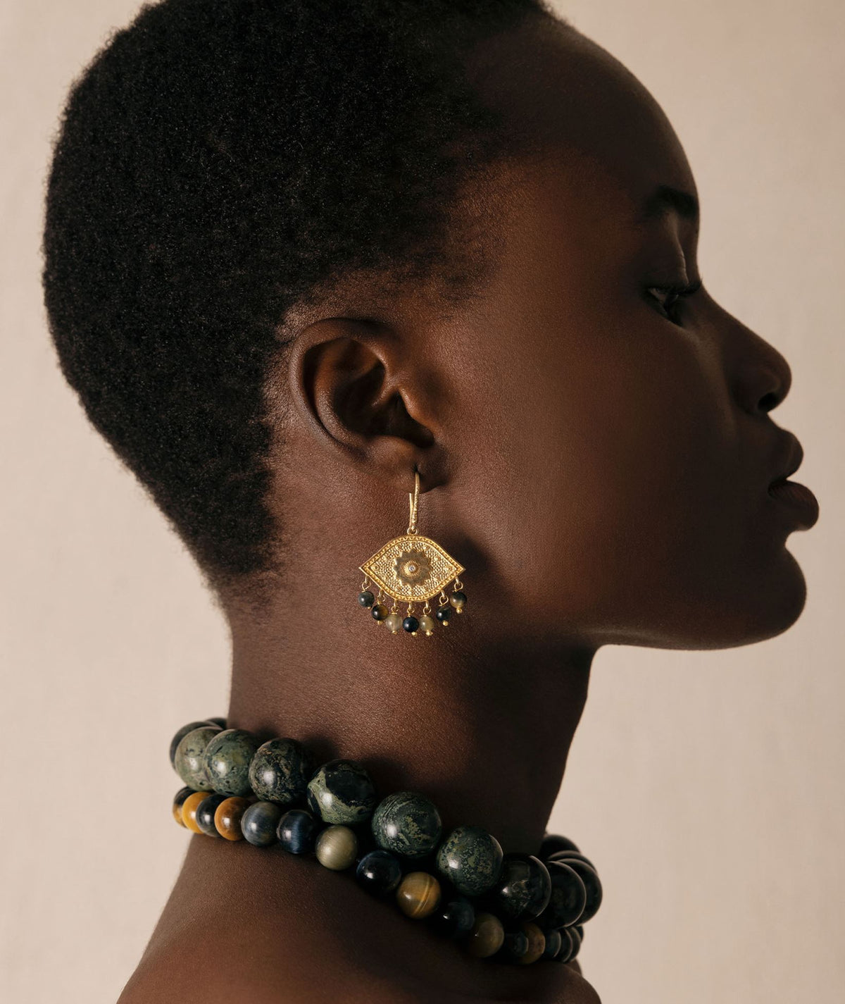 Antonia Karra | Paisley gold-plated silver earrings - cat's eye