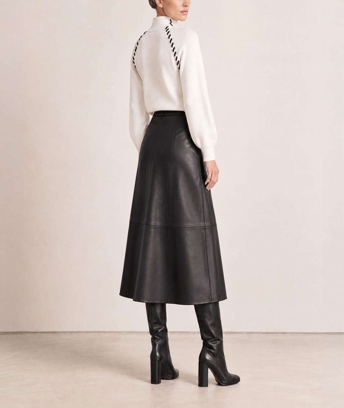Tailor Made | Off-white knitted turtleneck sweater