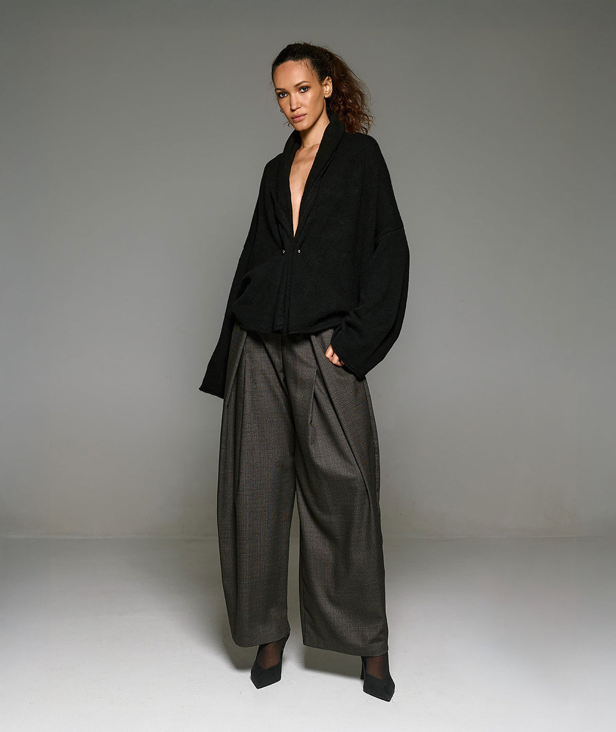Tailor Made | Black knitted oversized cardigan