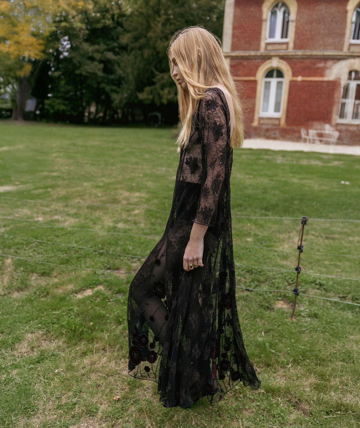 Nidodileda | Black lace floral-embellished Rubin midi dress