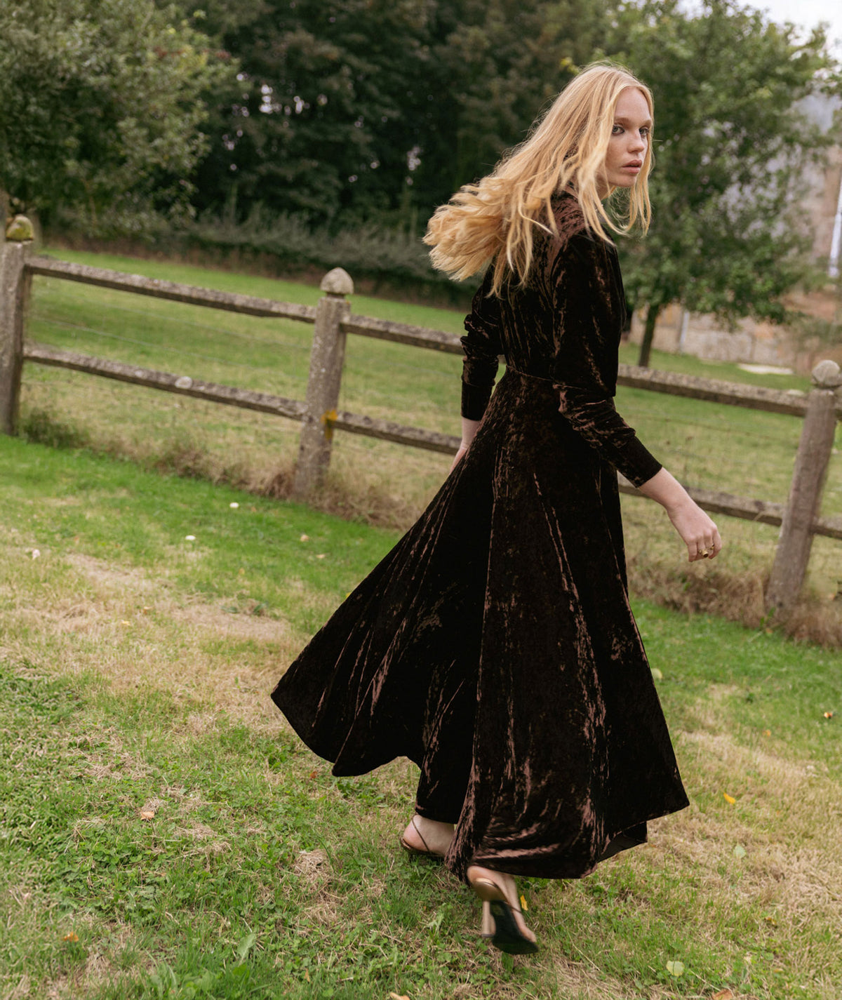 Nidodileda | Brown velvet asymmetric Celeste pants