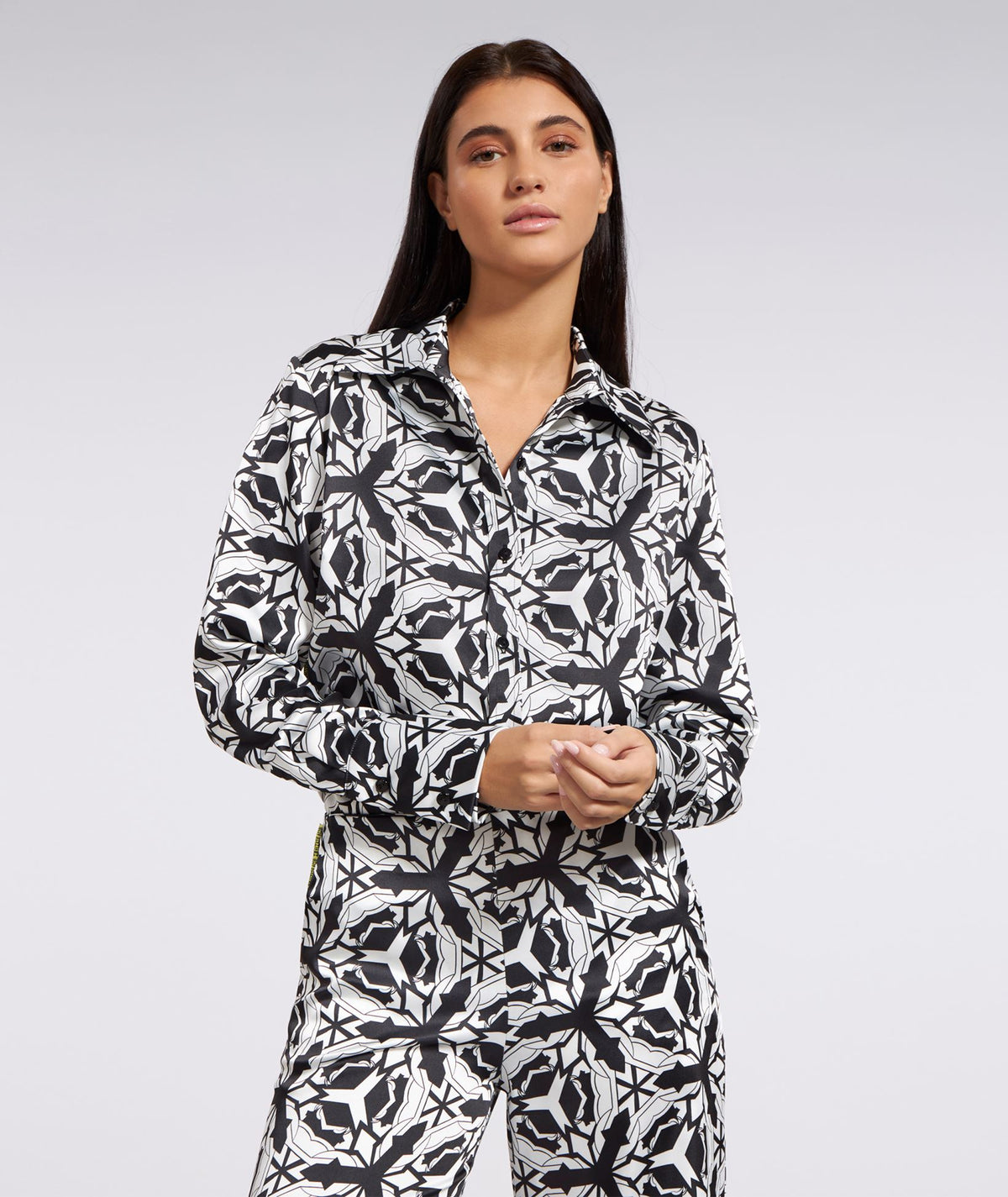 The Artians | Black white Maze printed Anemone shirt