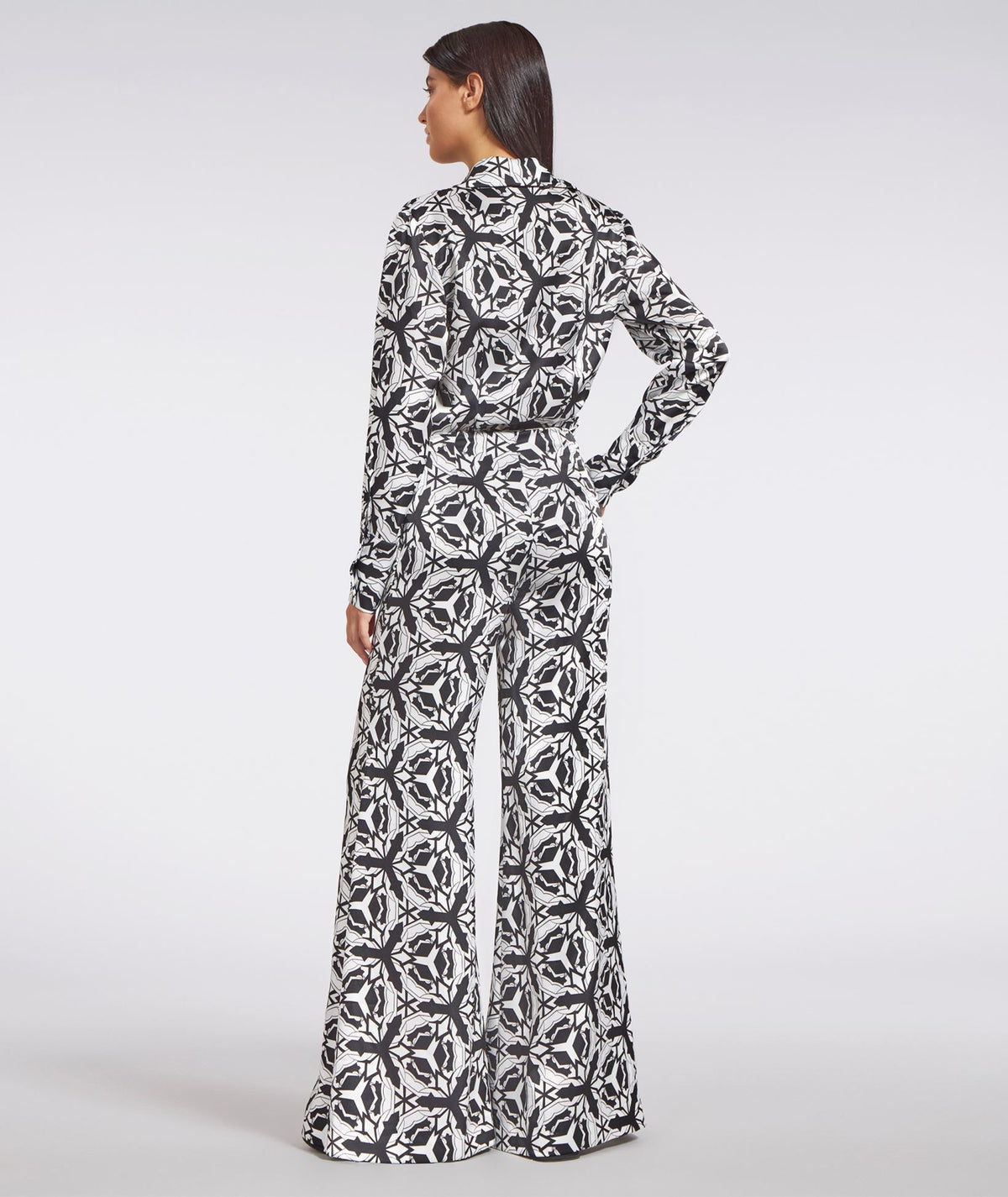 The Artians | Black white Maze printed Anemone shirt