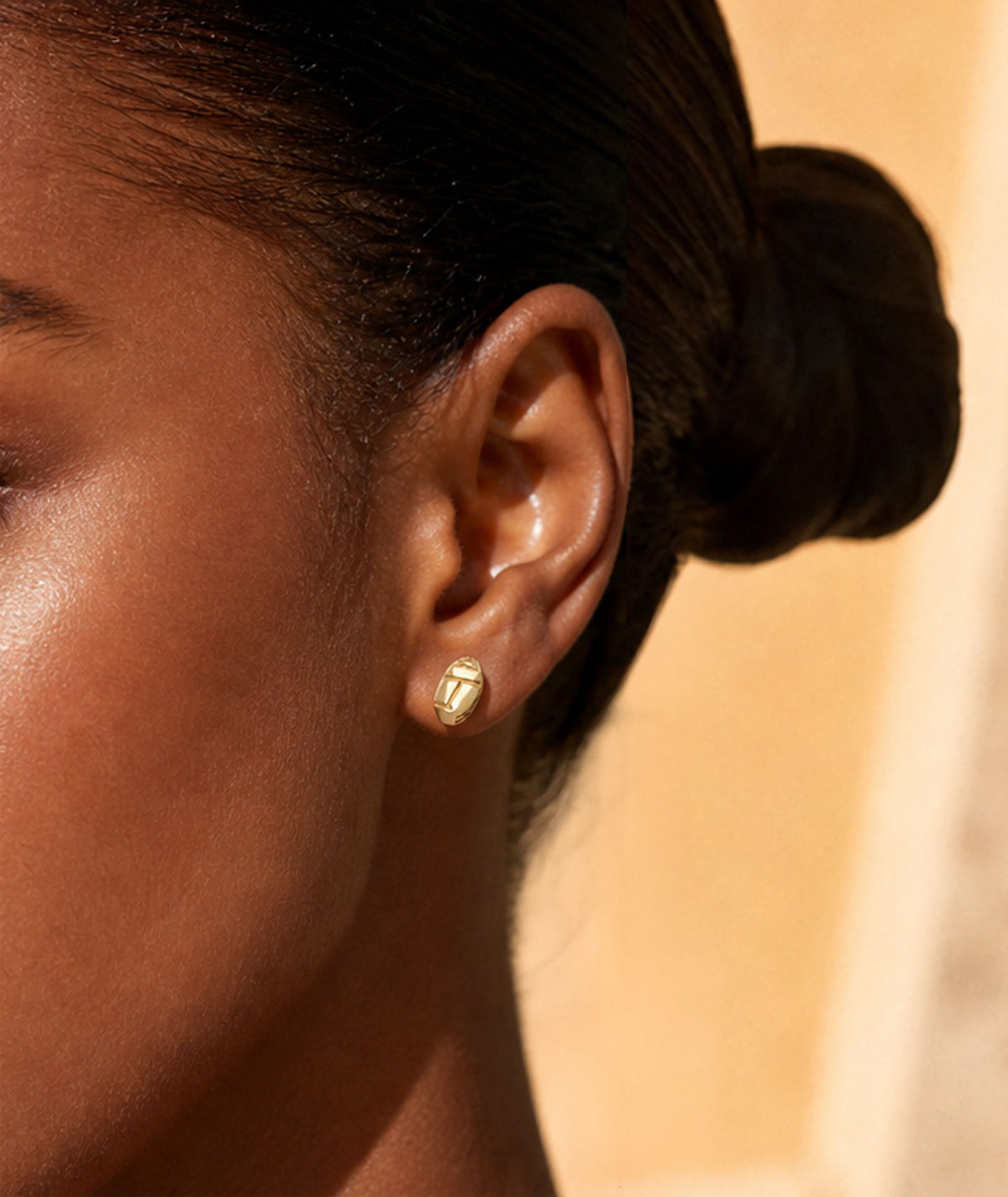 Antonia Karra | Scarab earrings - gold-plated silver