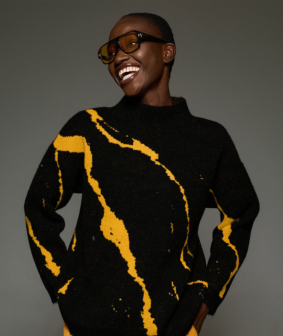 Tailor Made | Black knitted marble print sweater