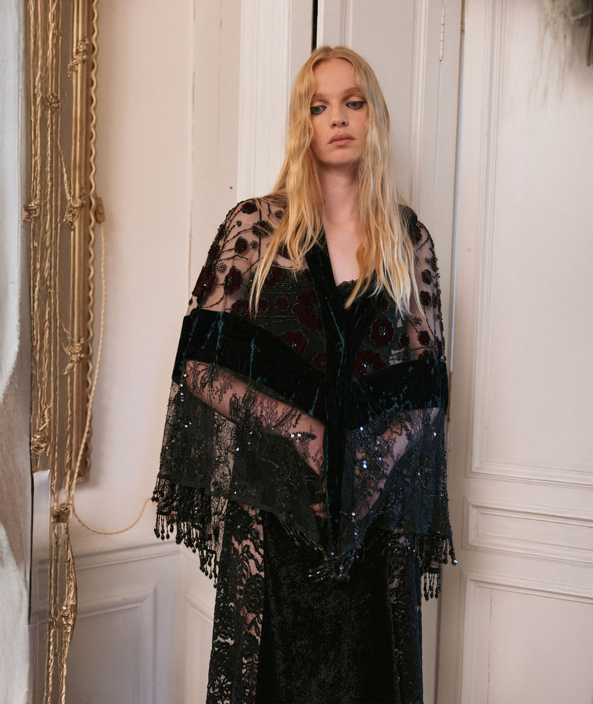 Nidodileda | Black lace embroidered sequined Dalia cape
